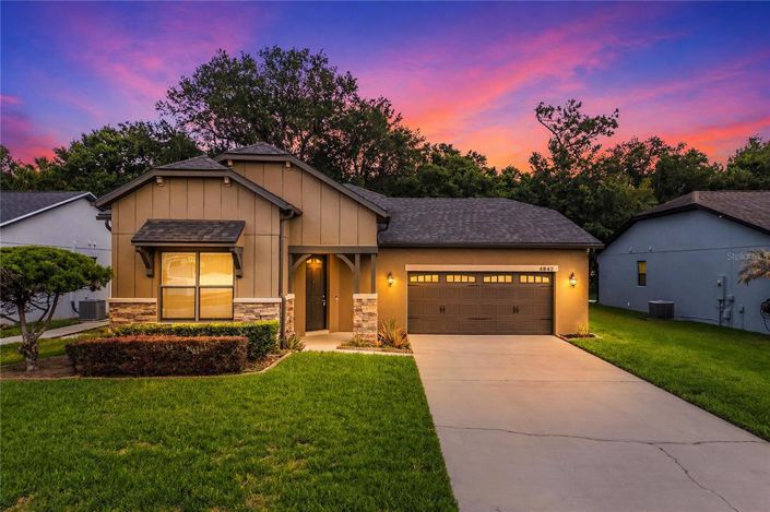 Image No.2-Propriété de 4 chambres à vendre à Kissimmee