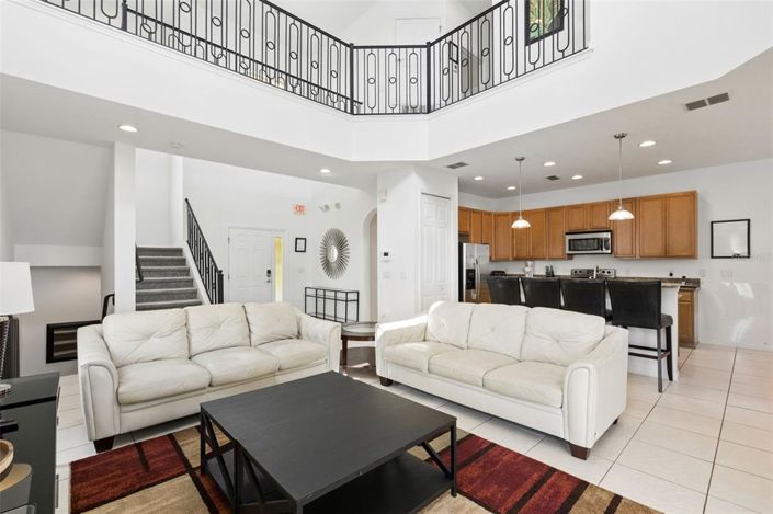 Image No.7-5 Bed Property for sale