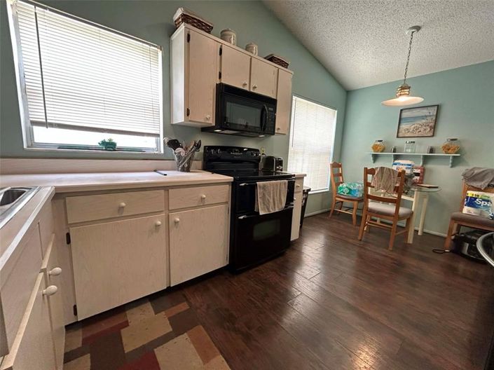 Image No.8-Propriété de 4 chambres à vendre à Kissimmee