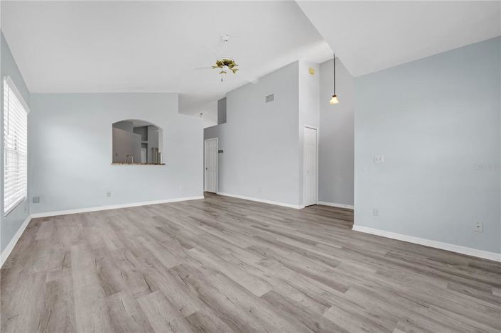 Image No.5-3 Bed Property for sale