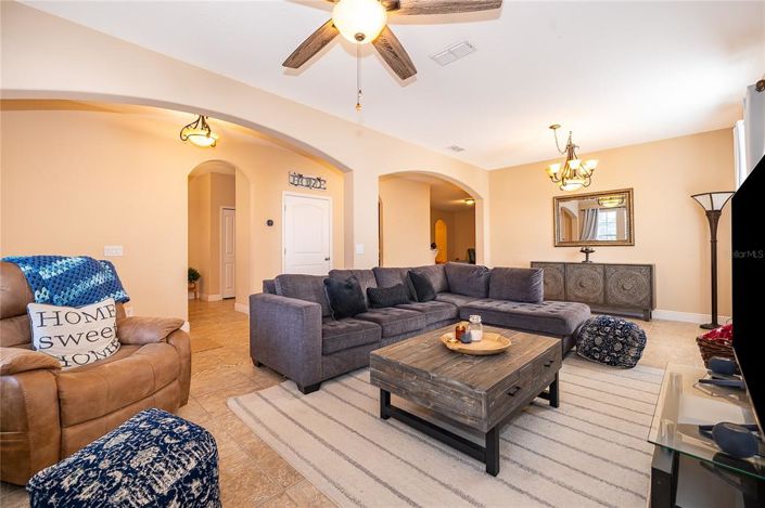 Image No.5-Propriété de 4 chambres à vendre à Kissimmee