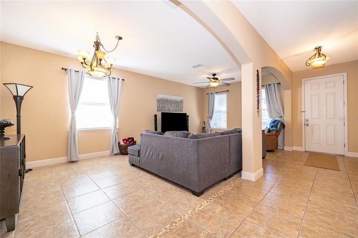 Image No.8-Propriété de 4 chambres à vendre à Kissimmee