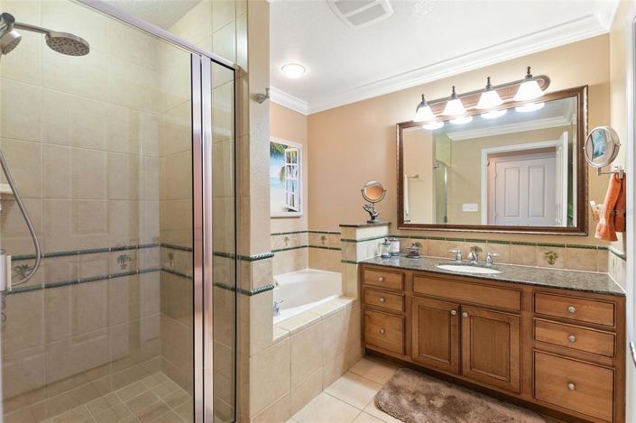 Image No.30-3 Bed Property for sale