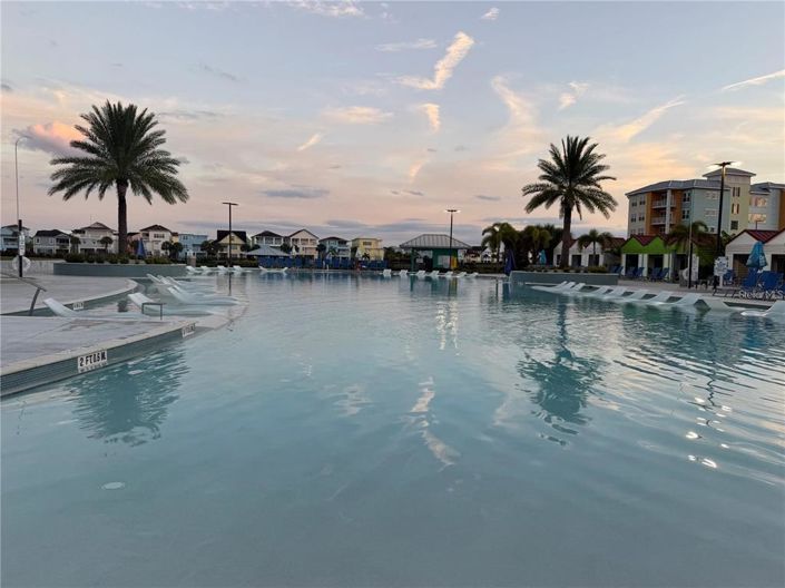 Image No.2-Propriété de 1 chambre à vendre à Kissimmee