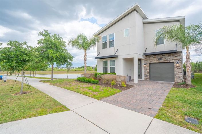 Image No.2-Propriété de 6 chambres à vendre à Kissimmee