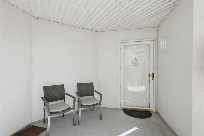 Image No.22-2 Bed Property for sale