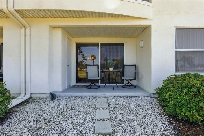 Image No.25-2 Bed Property for sale