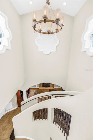 Image No.50-5 Bed Property for sale