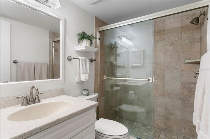 Image No.30-2 Bed Property for sale
