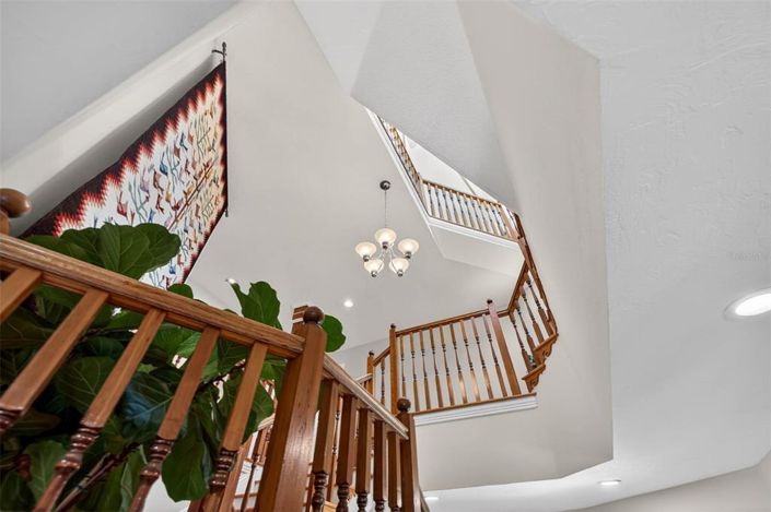 Image No.28-4 Bed Property for sale