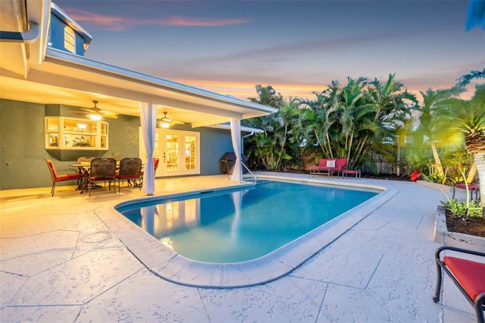Image No.45-4 Bed Property for sale