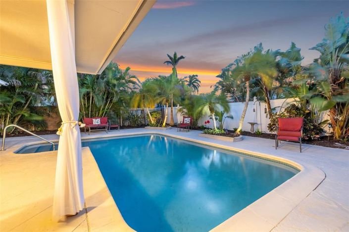 Image No.47-4 Bed Property for sale