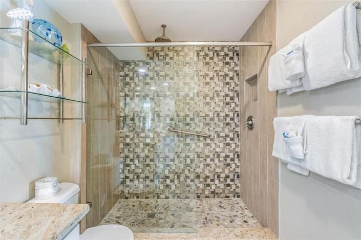 Image No.27-2 Bed Property for sale