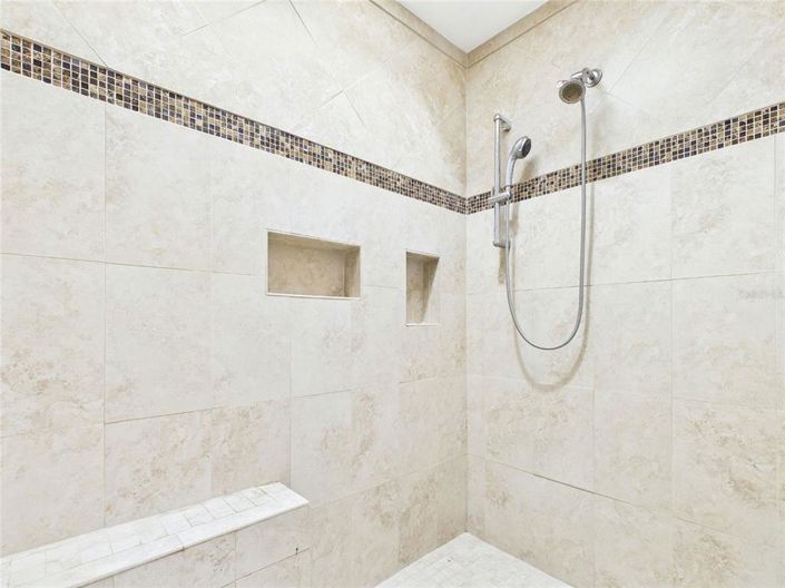Image No.27-2 Bed Townhouse for sale