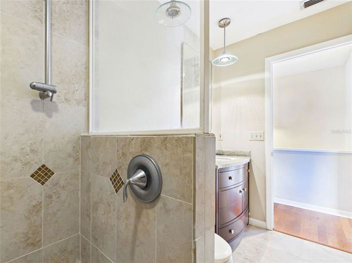 Image No.33-2 Bed Townhouse for sale