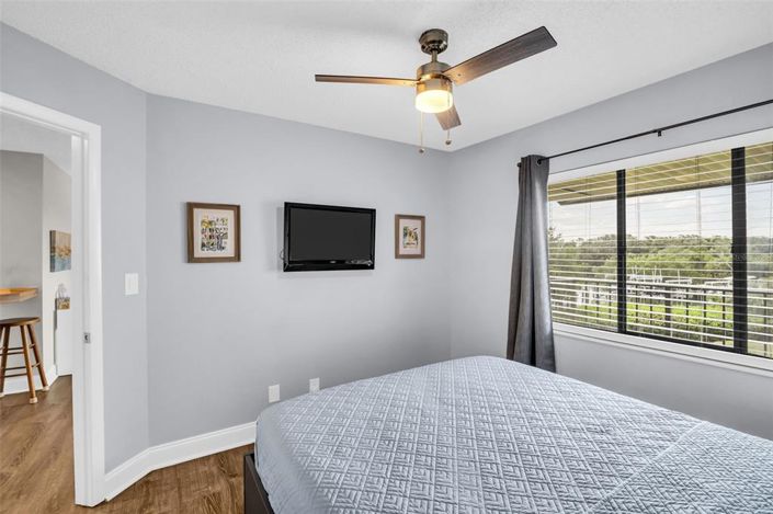 Image No.22-2 Bed Property for sale