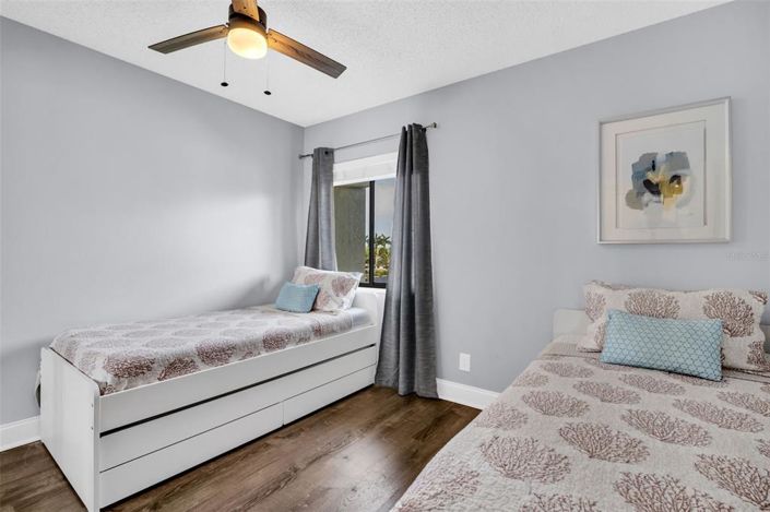 Image No.27-2 Bed Property for sale