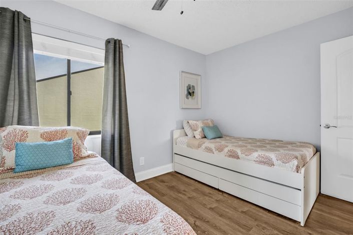 Image No.28-2 Bed Property for sale