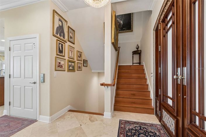 Image No.22-5 Bed Property for sale