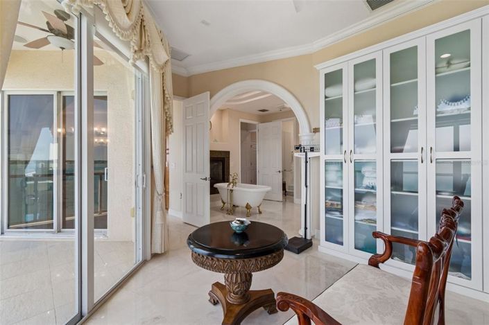 Image No.39-5 Bed Property for sale