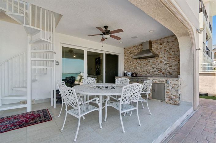 Image No.54-5 Bed Property for sale