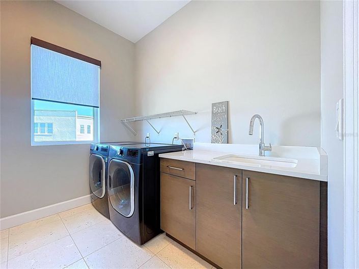 Image No.33-4 Bed Property for sale