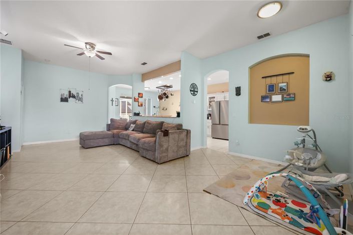 Image No.14-3 Bed Property for sale