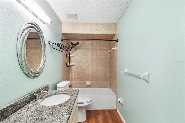 Image No.24-3 Bed Property for sale