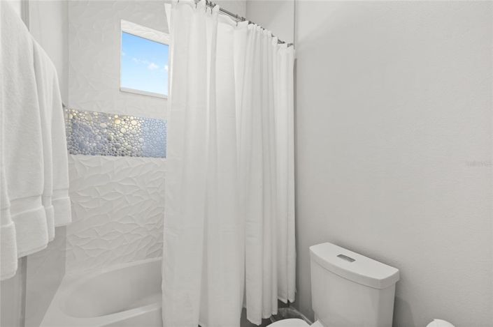 Image No.24-5 Bed Property for sale