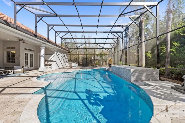 Image No.44-5 Bed Property for sale