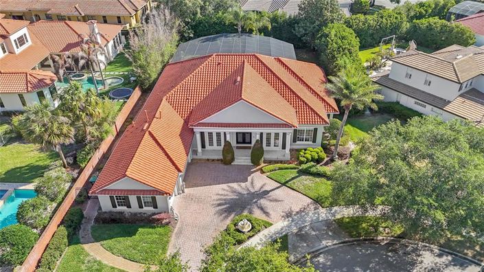 Image No.60-5 Bed Property for sale