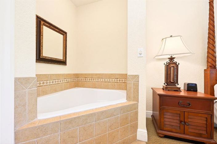 Image No.22-3 Bed Property for sale