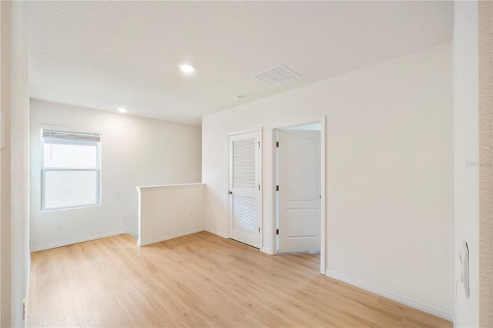 Image No.36-5 Bed Property for sale