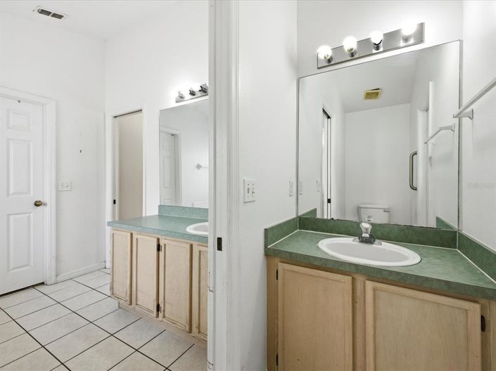 Image No.26-3 Bed Property for sale