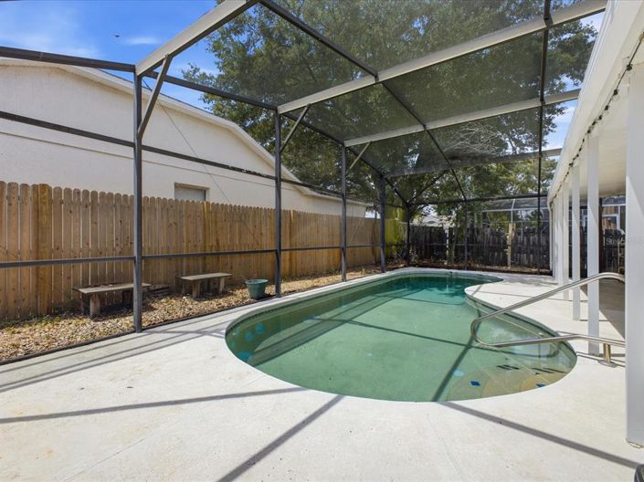 Image No.37-3 Bed Property for sale