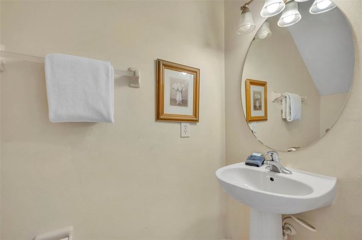 Image No.31-7 Bed Property for sale