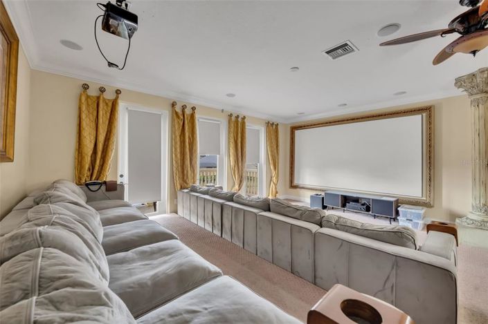 Image No.56-9 Bed Property for sale