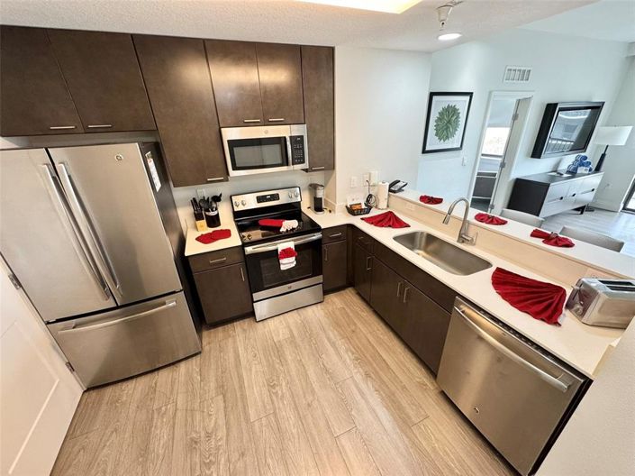 Image No.2-2 Bed Property for sale