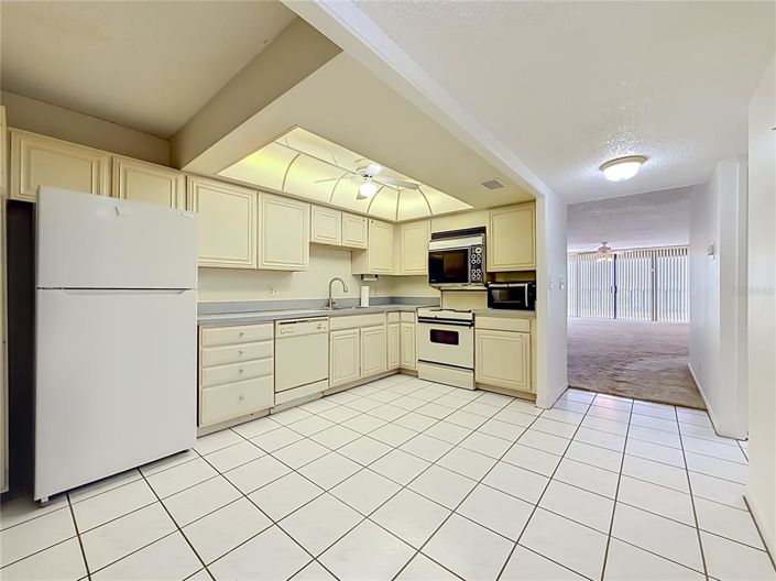 Image No.5-2 Bed Property for sale