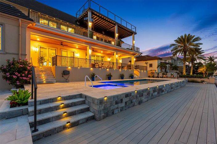 Image No.27-5 Bed Property for sale