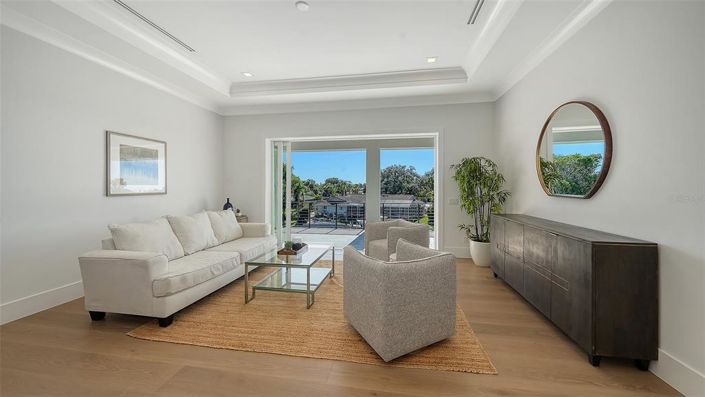 Image No.42-5 Bed Property for sale