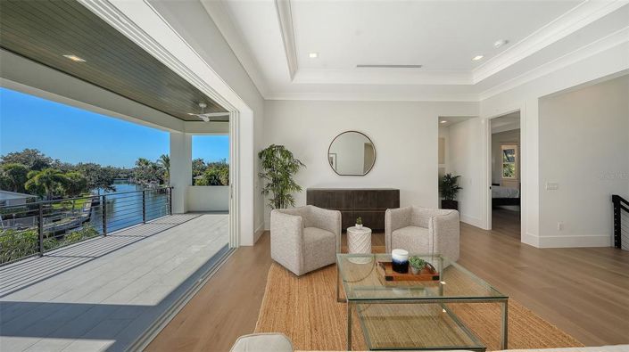 Image No.44-5 Bed Property for sale