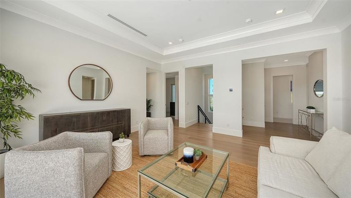 Image No.45-5 Bed Property for sale