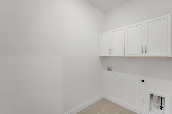 Image No.22-4 Bed Property for sale