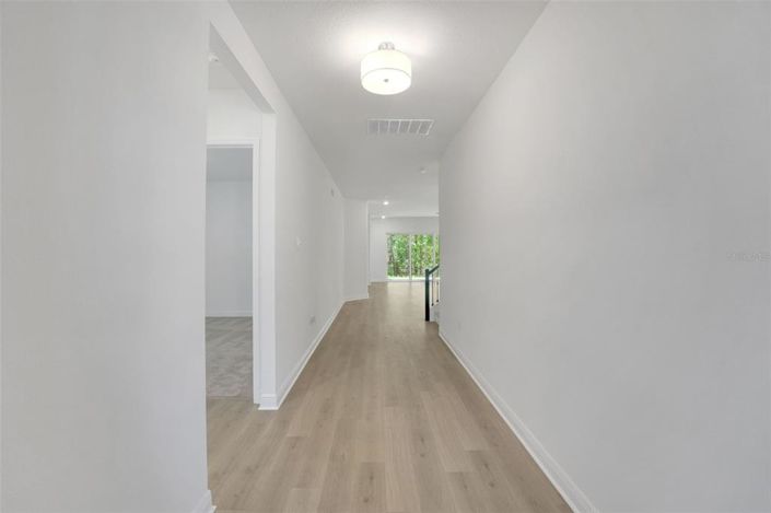 Image No.4-4 Bed Property for sale