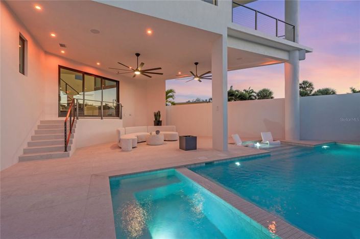 Image No.21-4 Bed Property for sale