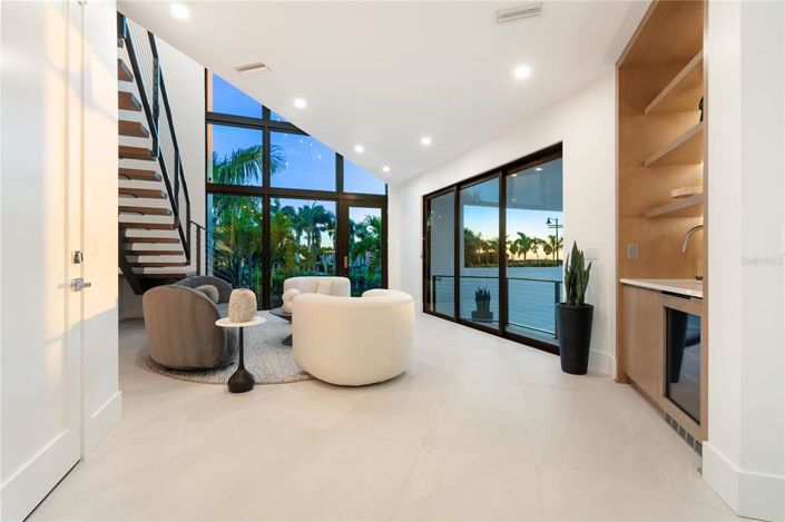 Image No.55-4 Bed Property for sale