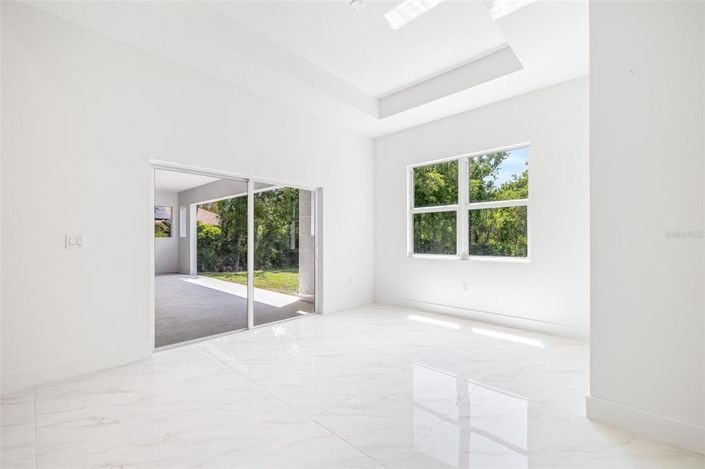 Image No.32-3 Bed Property for sale