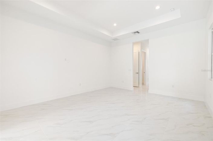 Image No.41-3 Bed Property for sale