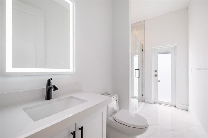 Image No.8-3 Bed Property for sale